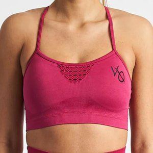 VANQUISH | WOMEN'S VIRTUE CERISE SEAMLESS SPORTS BRA